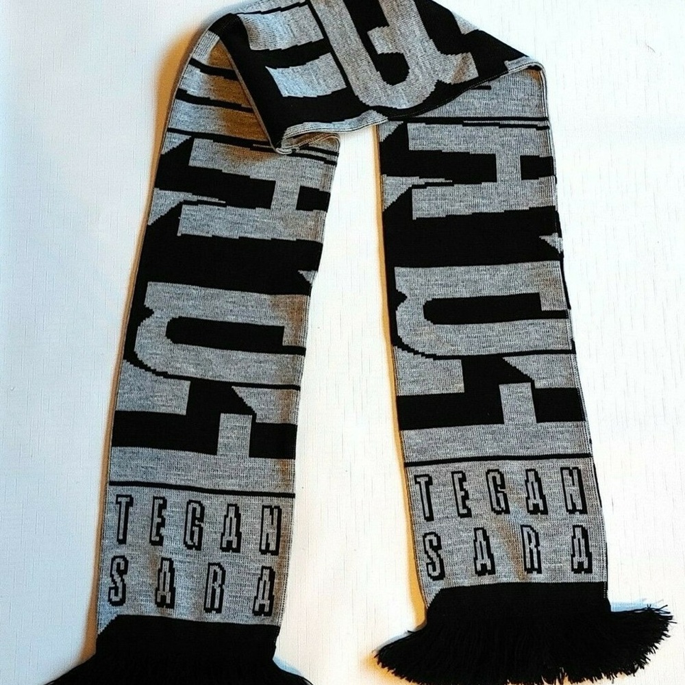RARE Tegan and Sara Knit Scarf Tegan Sara Sainthood Scarf Concert Merch